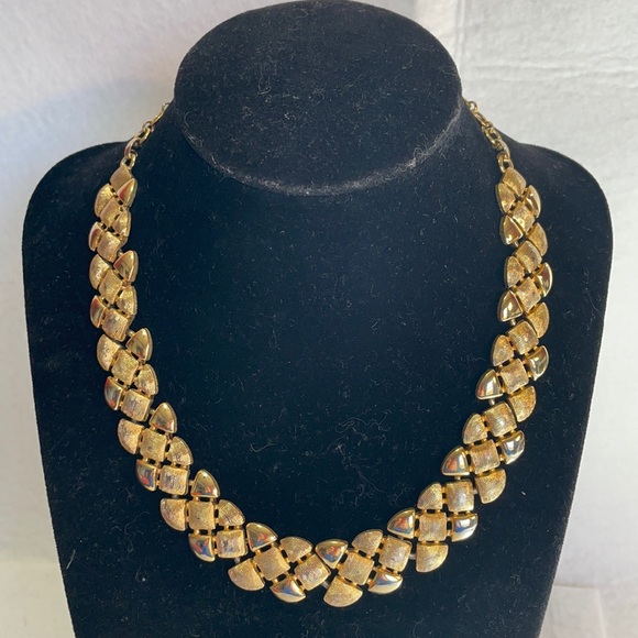 Emmons Jewelry Vintage Emmons Gold Necklace 417 Poshmark